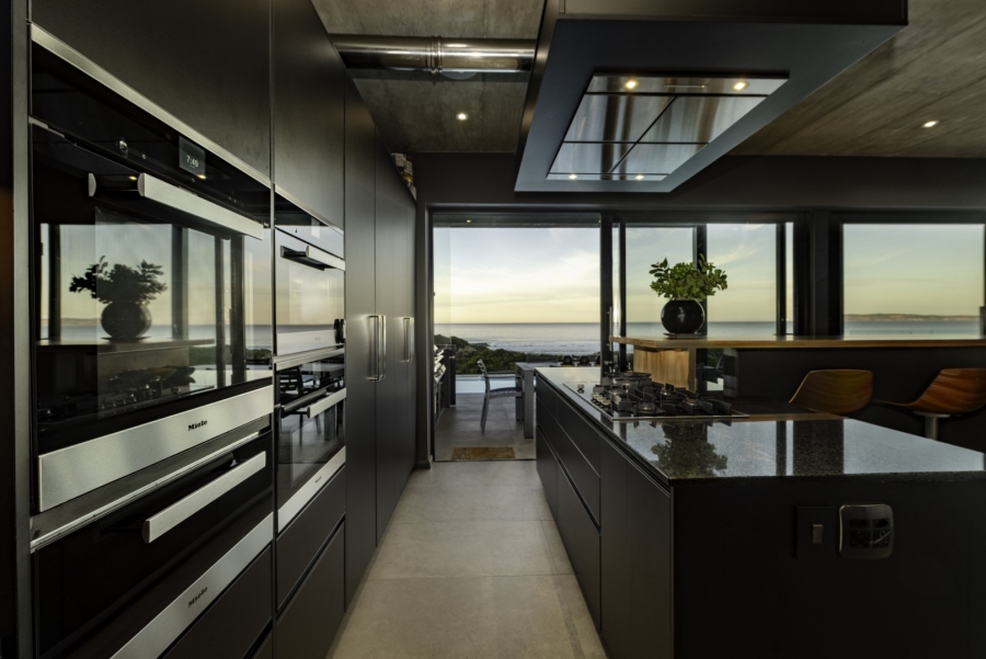 4 Bedroom Property for Sale in Keurbooms Western Cape